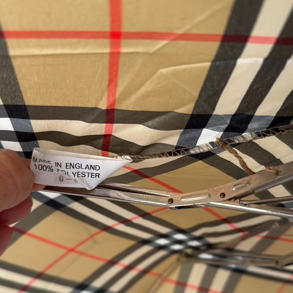 Burberry Beige and Black Check Umbrella - Picture 9 of 11